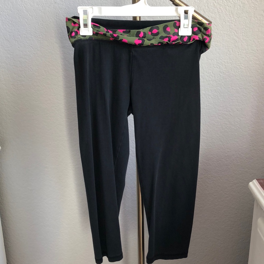 Victoria’s Secret PINK leggings (Capri)